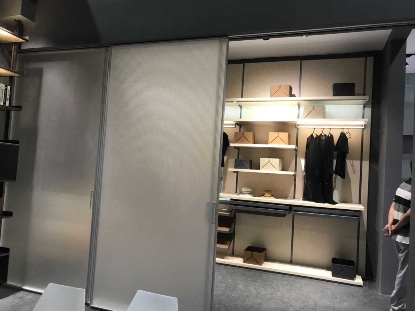 swing door
